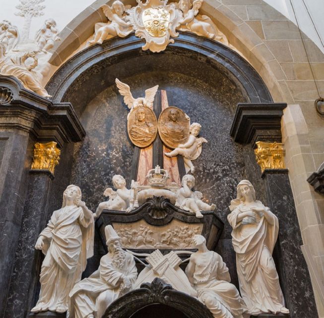 Krakow: Wawel Castle and Cathedral Guided Tour - Should you book this Wawel Castle and Cathedral tour?