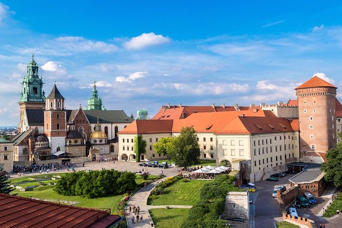 Krakow: Wawel Castle & Cathedral Guided Tour - Why Wawel Castle and Cathedral feel essential in Krakow