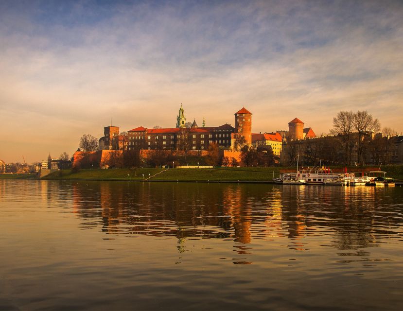 Krakow: Wawel Castle Guided Tour with Entry Tickets - The Wawel exhibition and Oriental Art: Ottoman tents on European soil