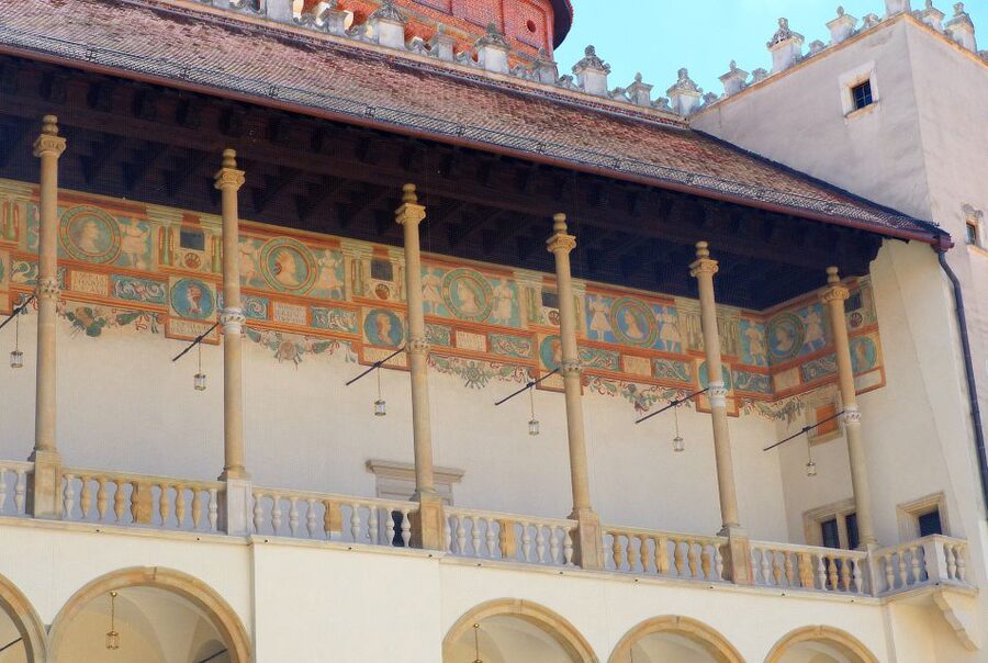 Krakow: Wawel Castle Guided Tour with Entry Tickets - Getting the most out of your time at Wawel