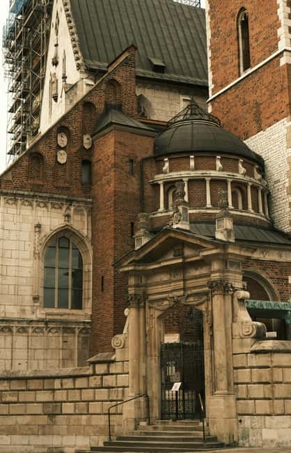 Krakow: Wawel Guided Tour - Cathedral and/or Castle - Quick Reality Check: Timing, Meeting Point, and What the 2 Hours Means