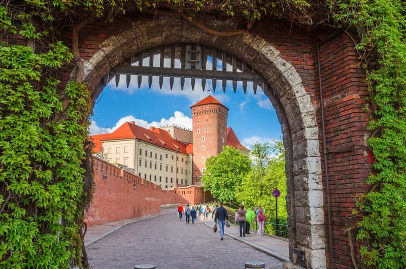 Krakow: Wawel Hill Audioguide Tour - Key things to know before you go