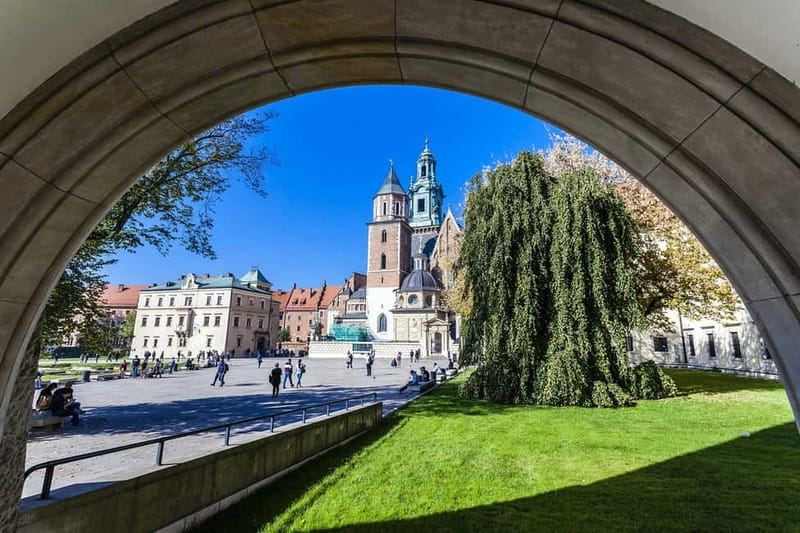 Krakow: Wawel Hill Audioguide Tour - What is included, what is not, and how to plan your day