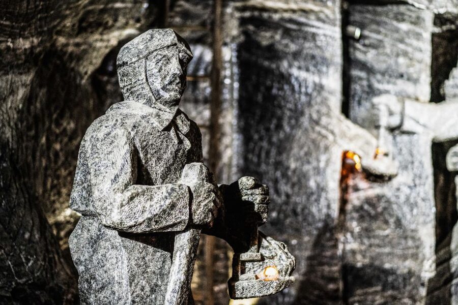 Krakow: Wieliczka Salt Mine Guided Tour - The Optional Add-On: Best of Krakow Walking Tour at 10:00