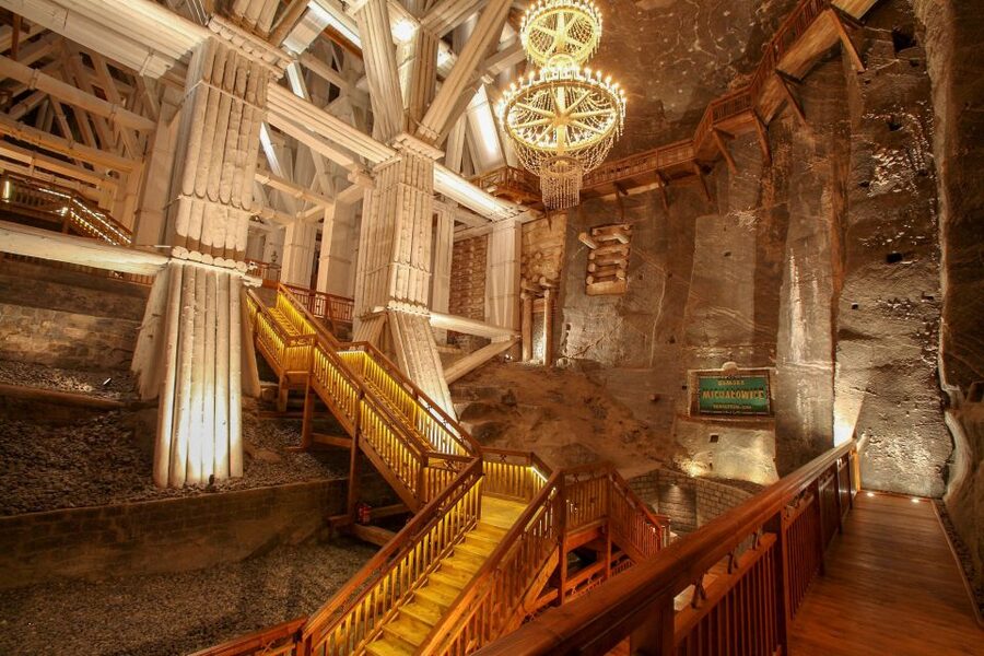 Krakow: Wieliczka Salt Mine Guided Tour & Tickets - The walk down: 800 steps, 135 meters down, and how to prepare