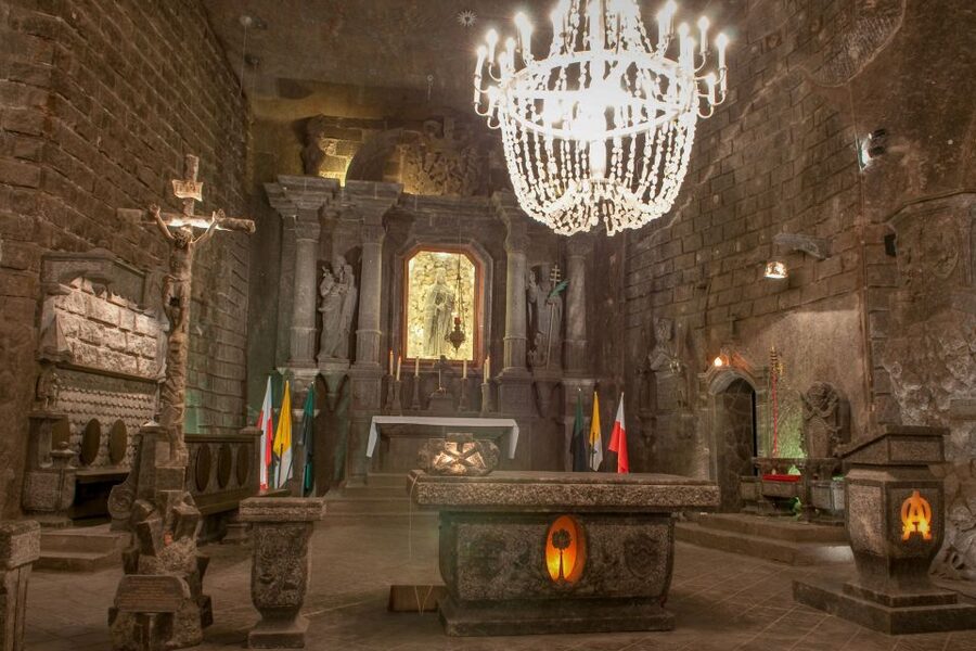 Kraków: Wieliczka Salt Mine Guided Tour with Hotel Pickup - Skip the Ticket Line, Photo Fees Included, and What That Adds Up To