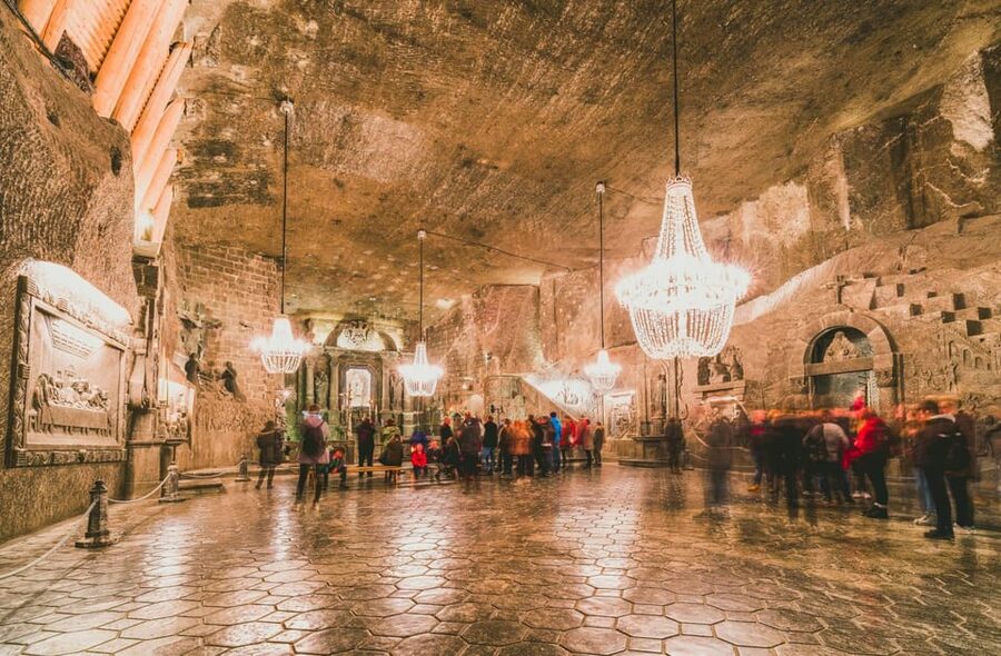 Krakow: Wieliczka Salt Mine Skip-the-Line Live Guided Tour - Who this tour is best for, and who should think twice