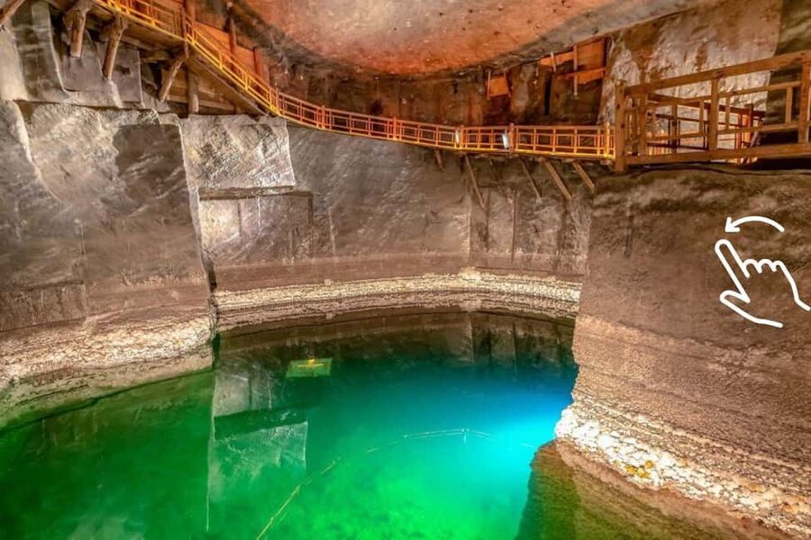 Krakow: Wieliczka Salt Mine Tour with Hotel Pickup & Guide - Pickup in Krakow and the 45-Minute Ride That Keeps You Calm