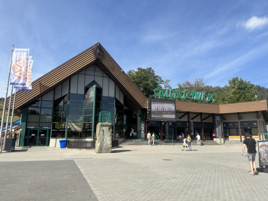 Krakow: Zakopane and Chochołowskie Bath Full Day Trip - Zakopane walk time on Krupówki Street, and what you should actually do with it