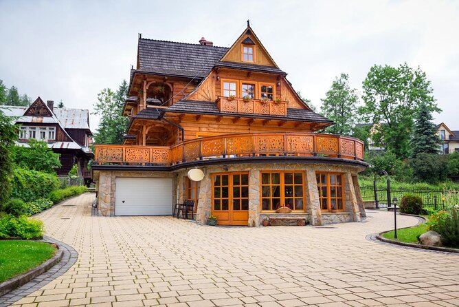 Krakow: Zakopane and Thermal Baths with Cable Car, Vodka, Oscypek - Quick Hitters for Your Day Trip