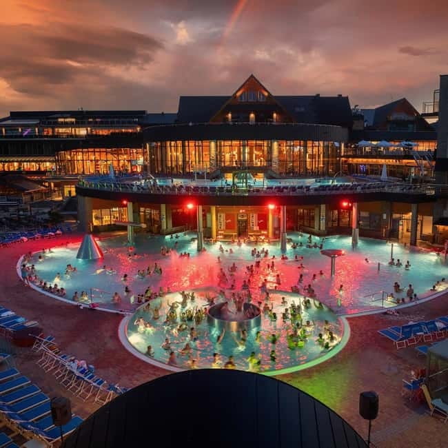 Krakow-Zakopane: Cable Car, Chocholow Baths, Cheese & Vodka - Chocholow Thermal Baths (Chocholowska): 3 hours of geothermal pools and slides