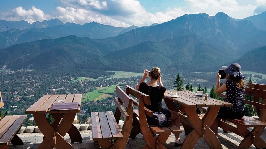 Krakow: Zakopane Cable Car, Spirits, Tasting & Thermal Baths - Gubałówka Cable Car and Funicular Views of the Tatra Mountains