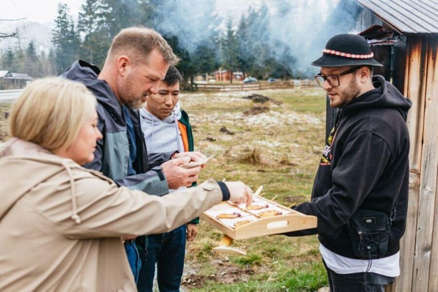 Krakow: Zakopane Day Tour with Optional Thermal Baths - Zakopane Center and Krupówki Street, Free Time Without Chaos