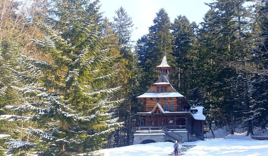 Krakow: Zakopane, Funicular, Cheese, and Highland Day Trip - Zakopane free time and Krupówki Street: where to spend your 2 hours