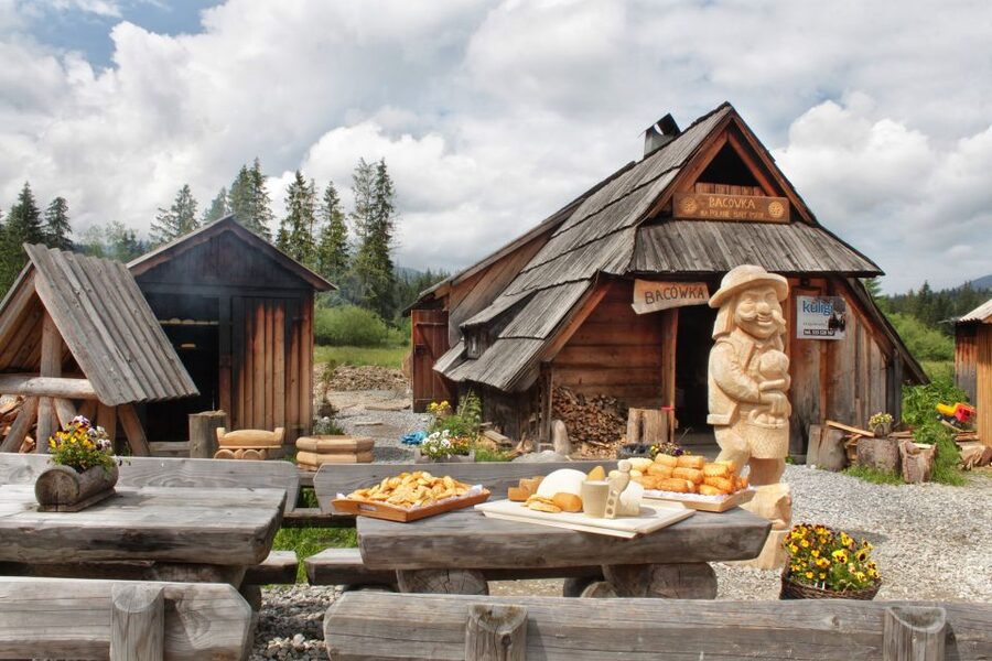 Krakow: Zakopane Tatra Mountains, Cable Car, Local Tasting - Zakopane photo stops: ski jump views and the wooden chapel