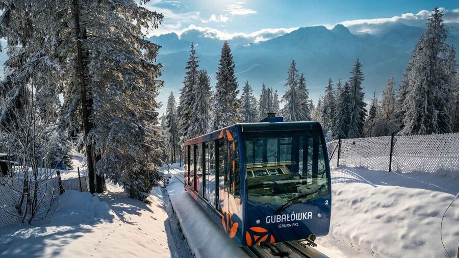 Krakow: Zakopane, Thermal Springs, Cable Car, Local Tasting - Zakopane Free Time: Krupowki Street and Your Own Lunch Plan