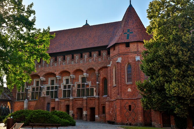 Malbork Castle Tour: 6-Hour Private Tour to The Largest Castle in The World - Teutonic Knights stories that actually help you see the place