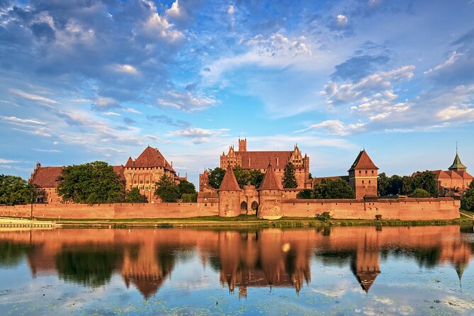 Malbork Castle Tour: 6-Hour Private Tour to The Largest Castle in The World - The heart of the tour: 3 hours in the Grand Masters area