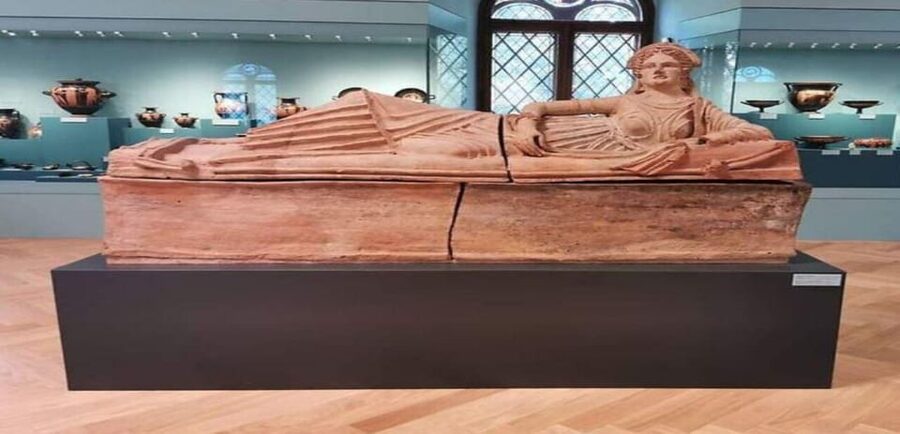 Museo Czartoryski: Visita in italiano e salta la fila - Inside the museum: how the tour is likely paced around the painting