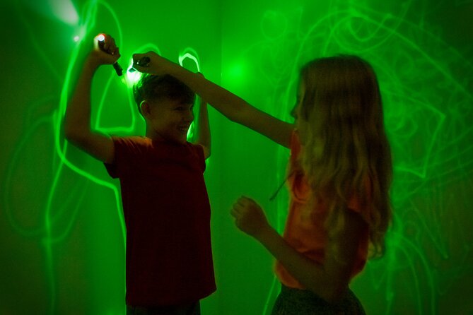 Museum of illusions Entry Ticket - Krakil Museum of Illusions, 400 m² of mind tricks in Kraków