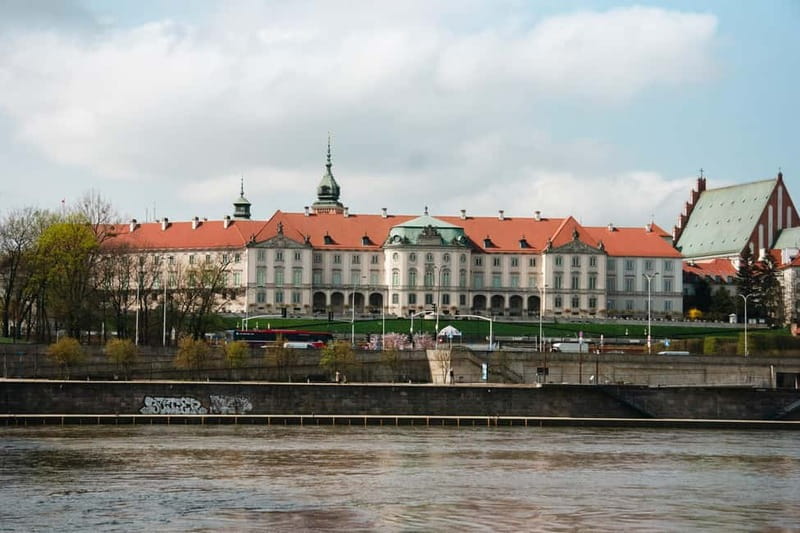 Old Town Panorama Cruises - Boarding basics: life jacket, headphones, and how to handle the audio