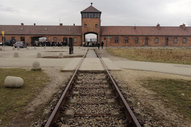 One Day Tour to Auschwitz-Birkenau from Warsaw by Car - Why Auschwitz-Birkenau feels different when you add real logistics