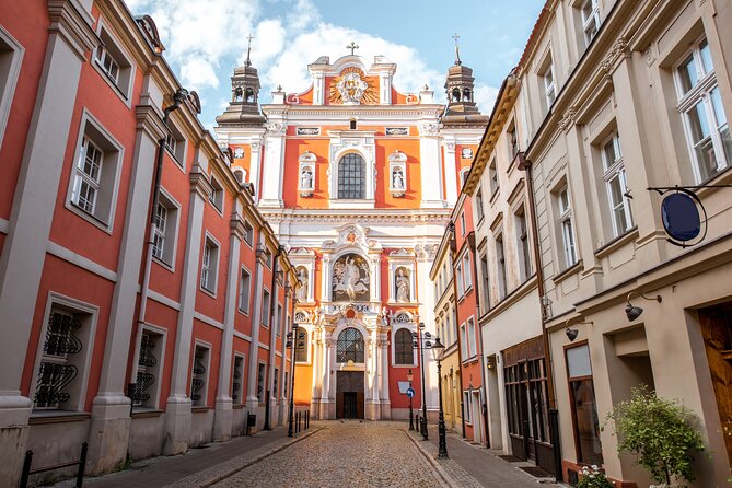 Poznań Experience 2-Hours Guided Walking Tour - Churches and the meaning behind the stone