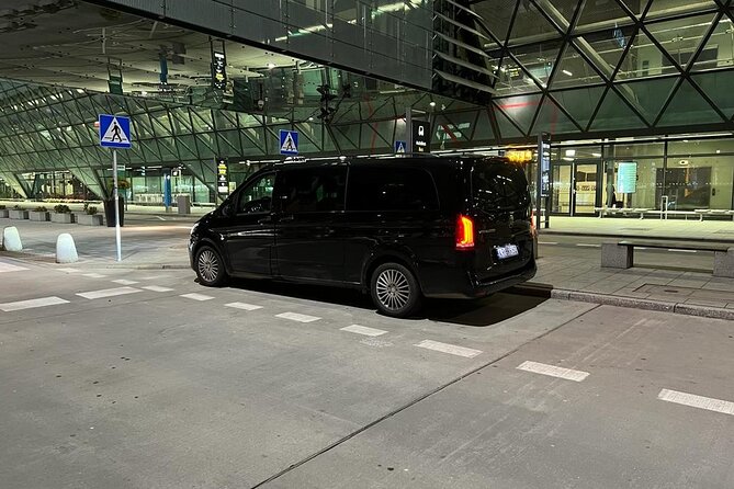 Private Airport Transfer from/to Krakow Balice Airport - Pickup That Fits Your Plans, Not the Bus Schedule