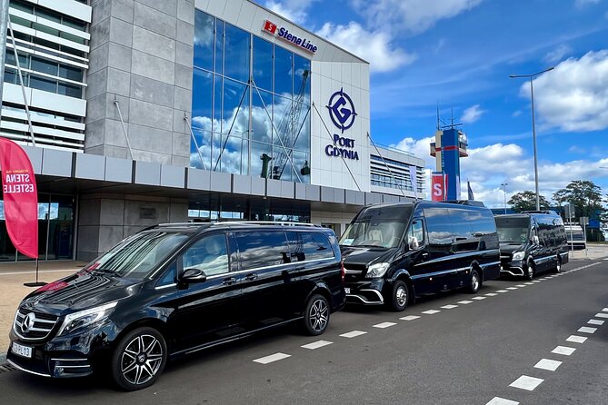 Private Airport Transfer Gdansk (GDN) to City Center Gdansk - Luggage Rules and Child Seats for Families