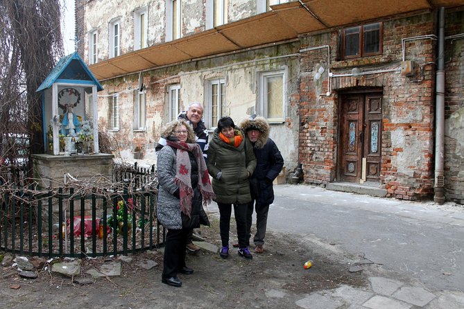 Private Historical Tour of Warsaw by a Retro Fiat with Pickup - The ghetto remnants and the monument to Mordechaj Anielewicz