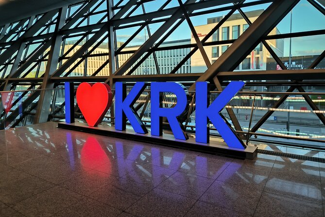 Private transfer from/to Krakow airport / City of Krakow - Spotting Your Driver, Then Getting Moving