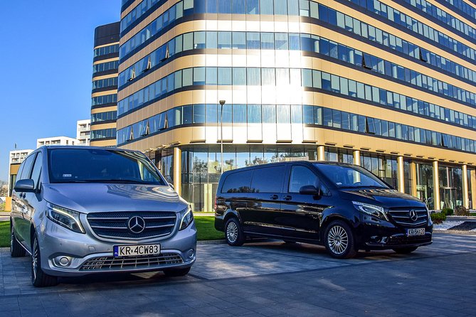 Private Transfer from/to the Krakow Airport - Finding Your Driver Fast in Krakow Airport Arrivals