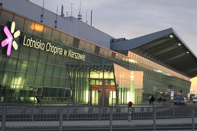 Private Warsaw Chopin Airport One Way Transfer - How Flight Delays Are Handled, So Your Pickup Does Not Turn Into a Guessing Game