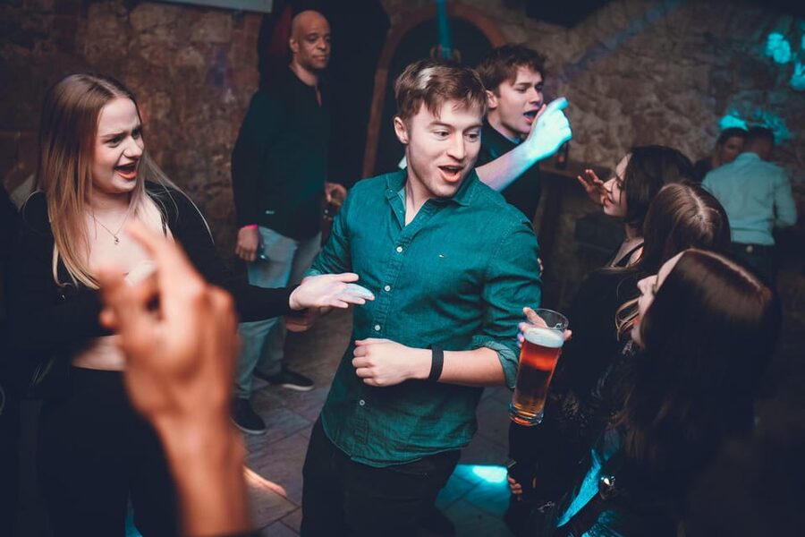 Pub Crawl - 1-hour Open Bar then Vip to 5 Clubs - Krakow - Meet at Eros Bendato, then let someone else plan the chaos