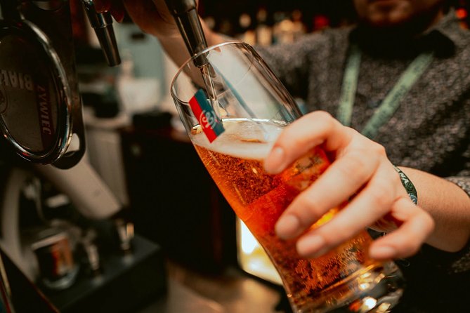 Pub Crawl + Unlimited Drinks + VIP entry + Drinking Games & Photographer - Four venues in one night: what makes the crawl work (and what can go wrong)
