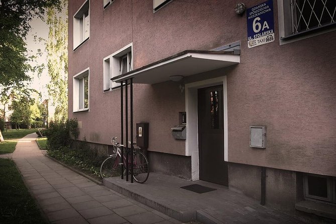 Room of Plenty - The private museum feel, inside a real apartment setup