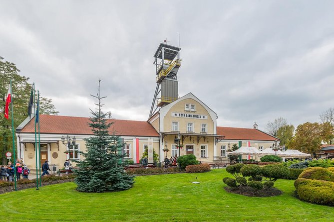 Salt Mine Guided Tour from Krakow (hotel pick up) - Who this tour suits best, and who should choose something else