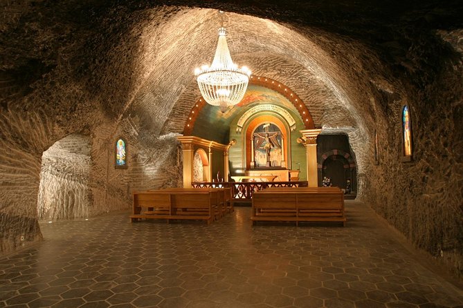 Salt Mine Guided Tour in Wieliczka from Krakow - Descending 360 steps: what to expect and how to prepare