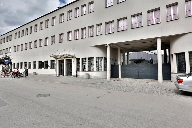 Schindler's List - Oskar Schindler Factory Museum Guided Tour - English Commentary: Good for Your Planning