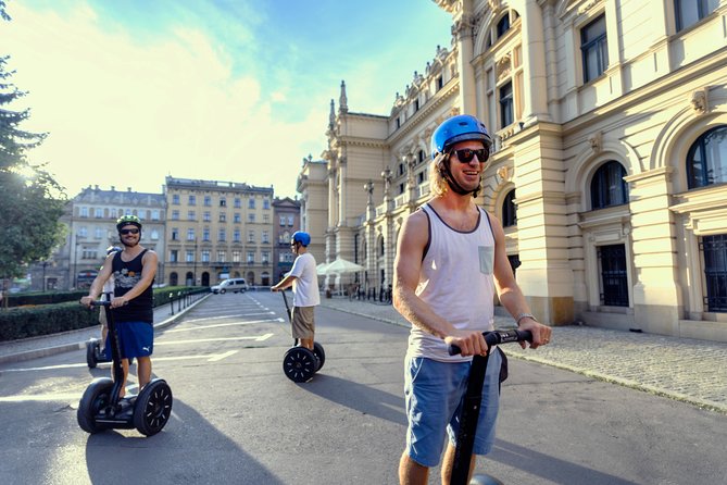 Segway Tour Gdańsk: Old Town Tour - 1,5-Hour of Magic! - Meeting point reality: how to arrive without stress