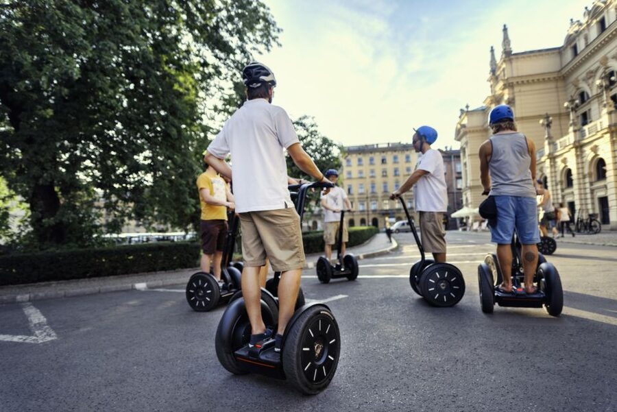 Segway Tour Krakow: Full Tour (Old Town + Jewish Quarter) - Jewish Quarter Touring: Architecture, Synagogues, and a Serious Tone
