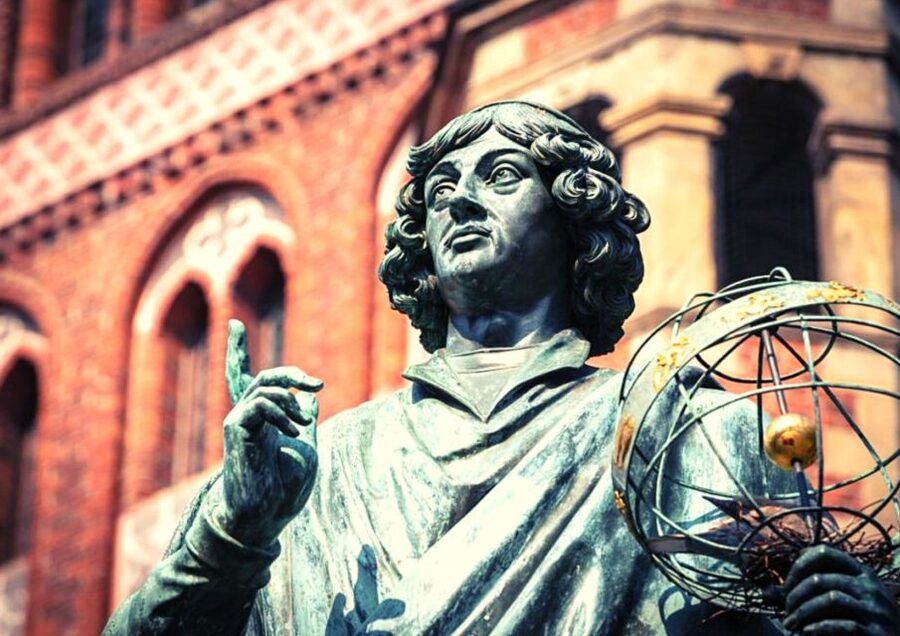 Small-Group Tour from Warsaw to Torun with Lunch - Toruń gingerbread museum and lunch timing, food and history on the same route