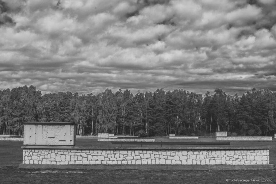 Stutthof Concentration Camp Half-Day Private Tour - Commander’s Villa: The Shock of Proximity