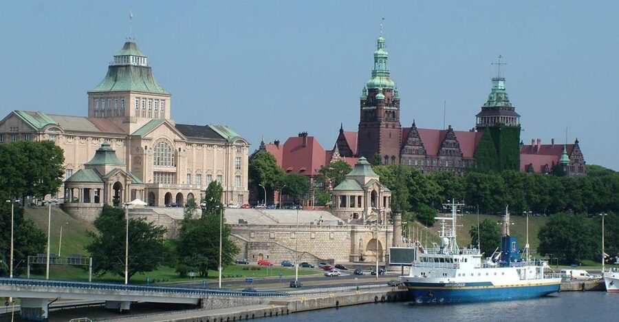 Szczecin: Medieval Old Town Private Walking Tour - Church towers, St. Wojciech inside, and the calm power of sacred spaces