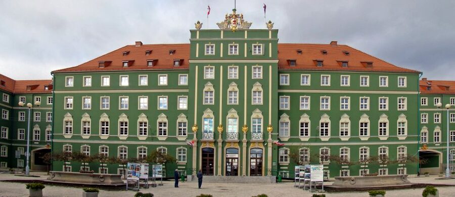 Szczecin: Old Town Highlights Private Walking Tour - Price and value: what $107 buys in real terms