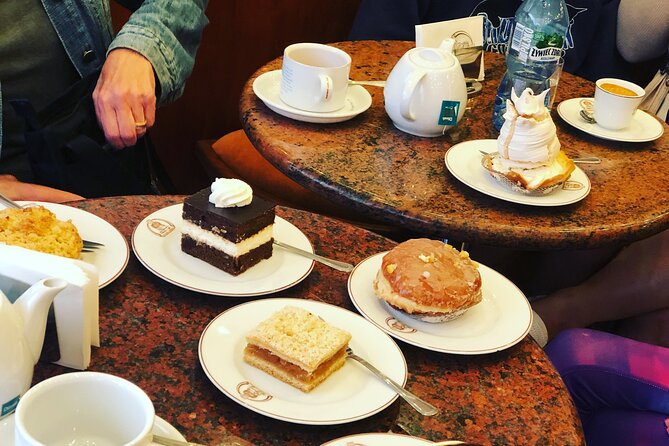 Taste of Poland, Old Town food tour and guided walk - 12 tastings - The 12 tastings: how to make them worth your hunger
