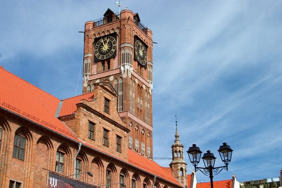 Torun: Private Walking Tour of a Medieval Town - St. James’s Church and the Copernicus Chapel at His Baptism