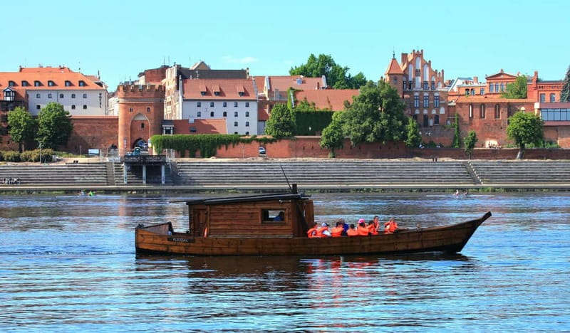 Toruń: Sightseeing Cruises on the Vistula River - The Live Polish Guide: Marcin, Humor, and Stories That Stick