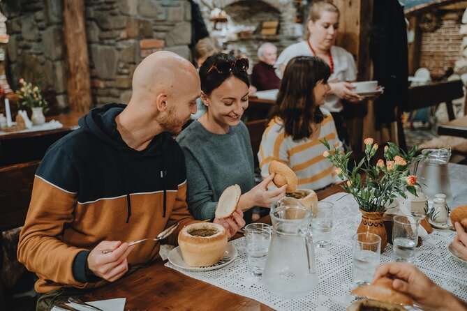 Traditional Polish Food Tour in Krakow Old Town - Krakow’s Old Town, Food First: How This Tour Works
