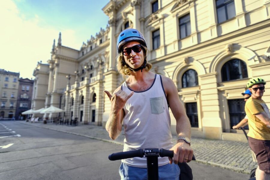 Warsaw: 2-Hour Guided Segway Tour - Key highlights at a glance
